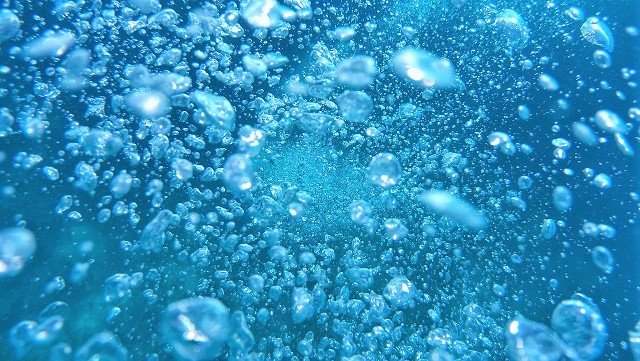 air-bubbles-1446661_1280.jpg